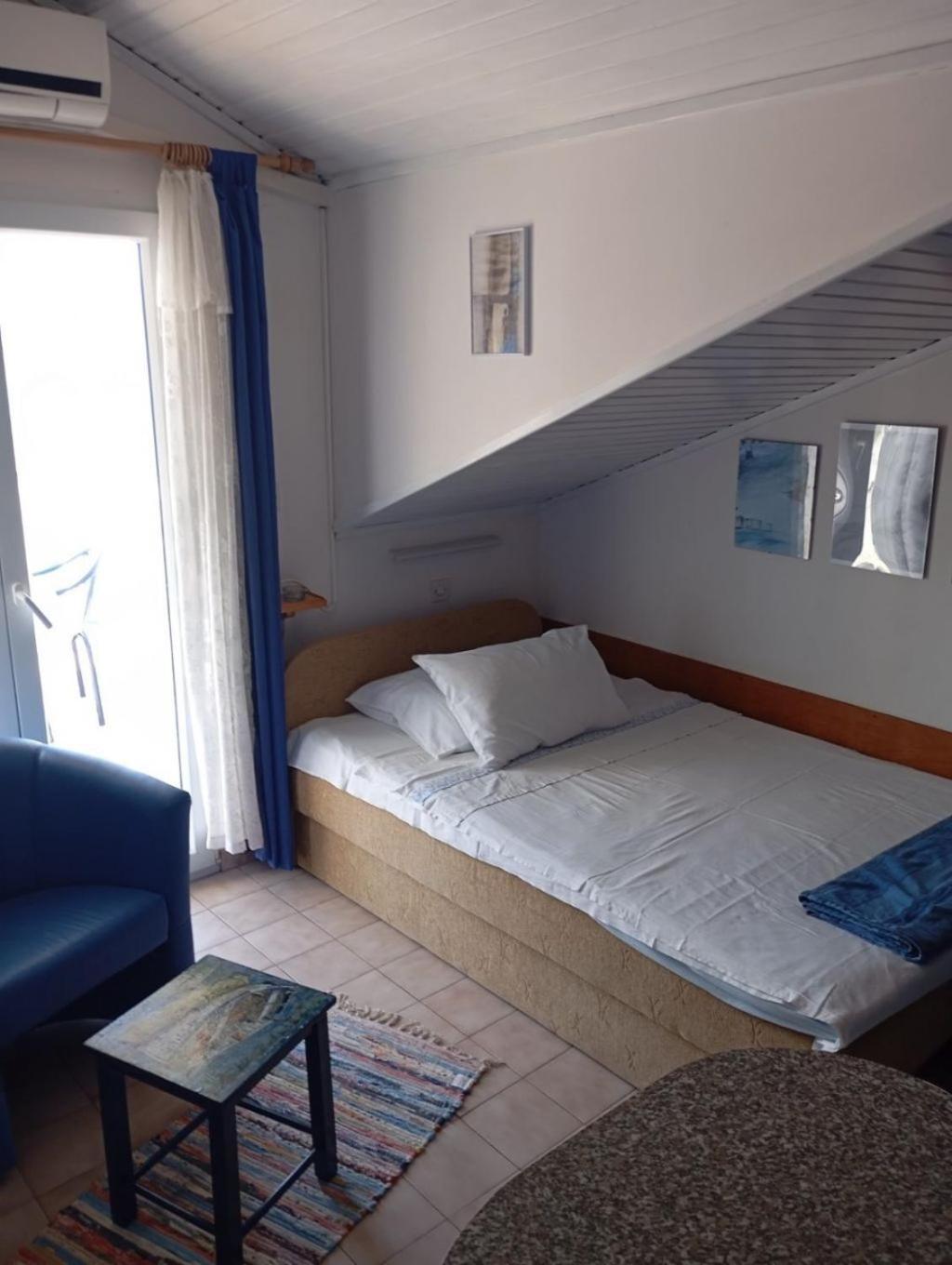 Apartments Ivo - 20M From The Sea Račišće Exterior foto